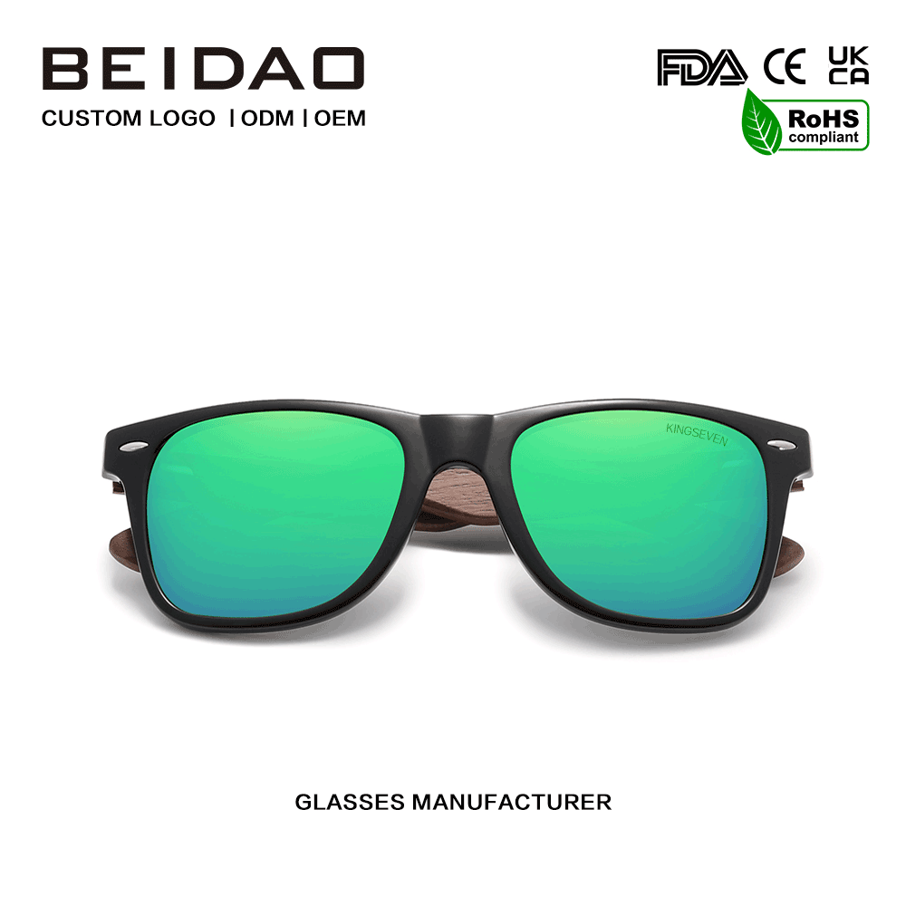 Moderne polarisierte Sonnenbrille mit UV400-Schutz für Herren aus Walnussholz